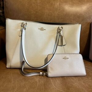 Coach Tote with Wallet